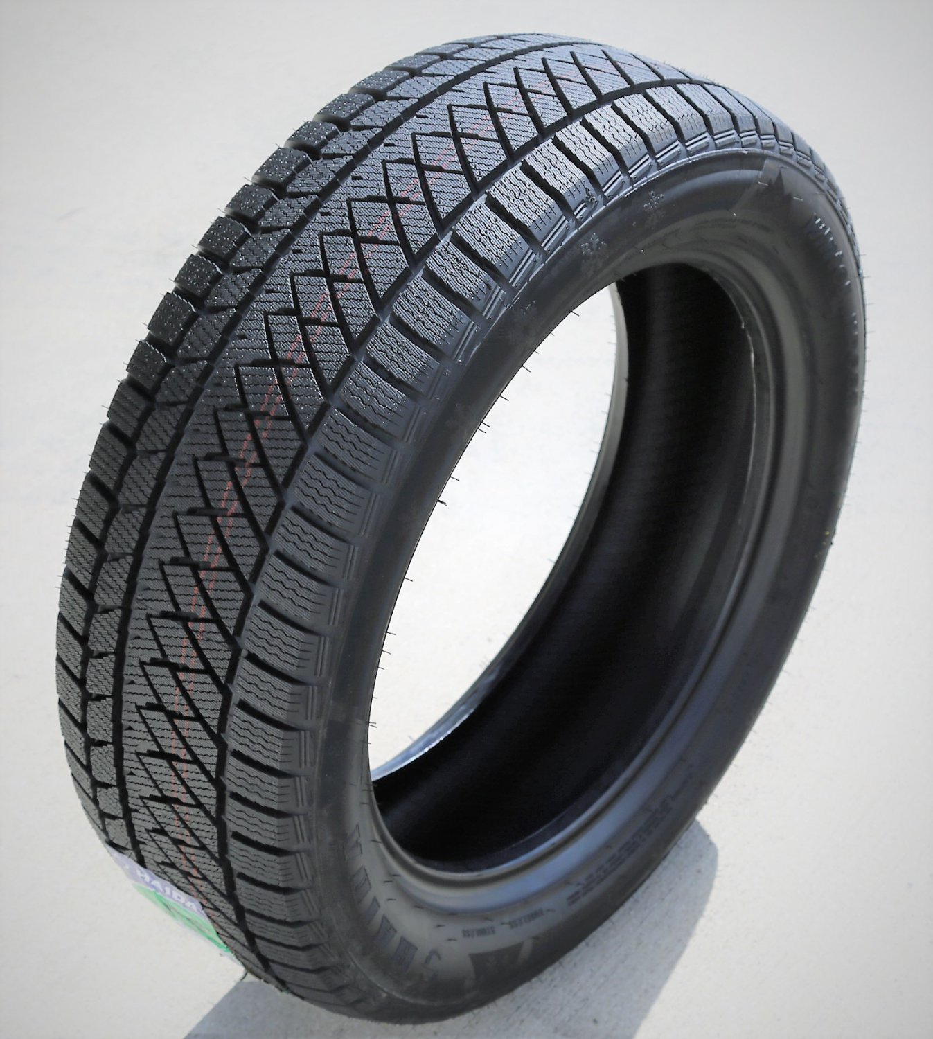 Tire Haida HD687 255/40R19 100V XL (Studless) Snow Winter