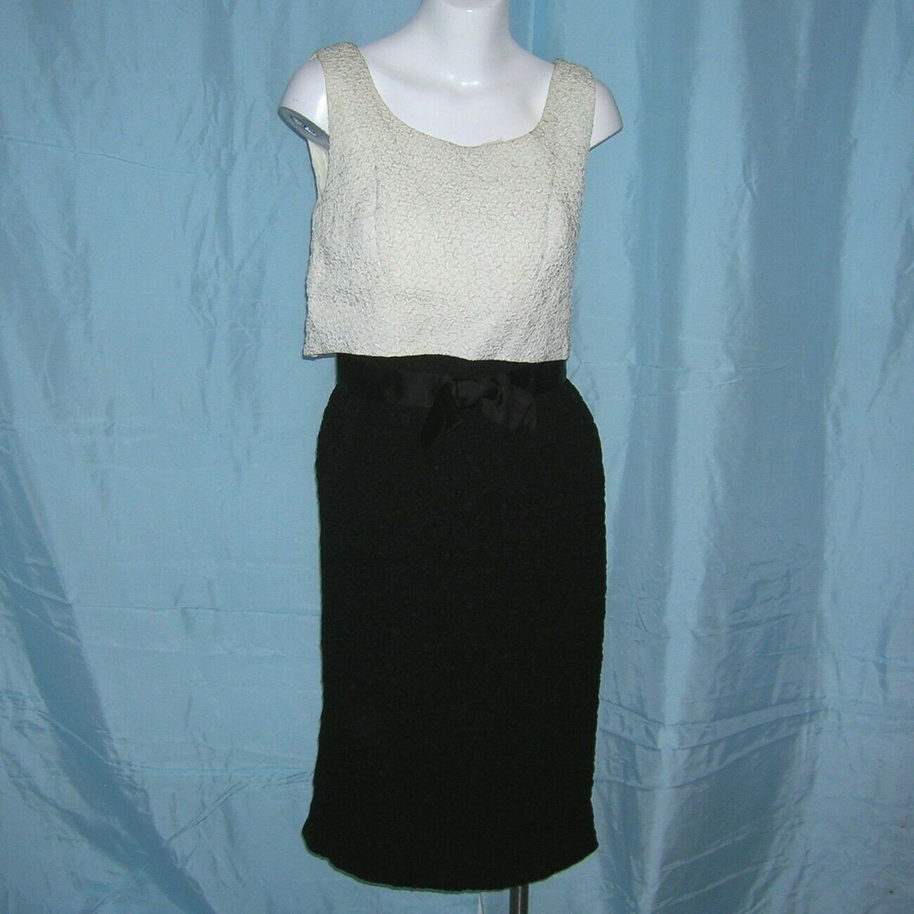 Vintage 40s 50s Popcorn Bubble Wiggle Dress Hourglass Cocktail Dress Black White