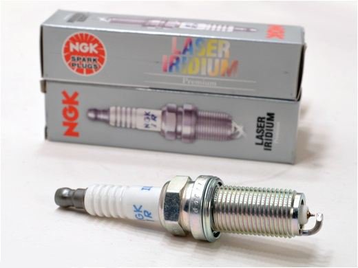 NGK Laser Iridium Spark Plug CR9EIA-9 6289