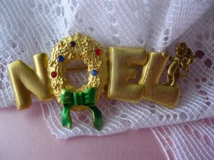 Noel Signed Christmas Pin Signed by JJ