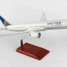 Airplane United Airlines Boeing 787-900 Post Merger 24.3/4" Wood Model Aircraft