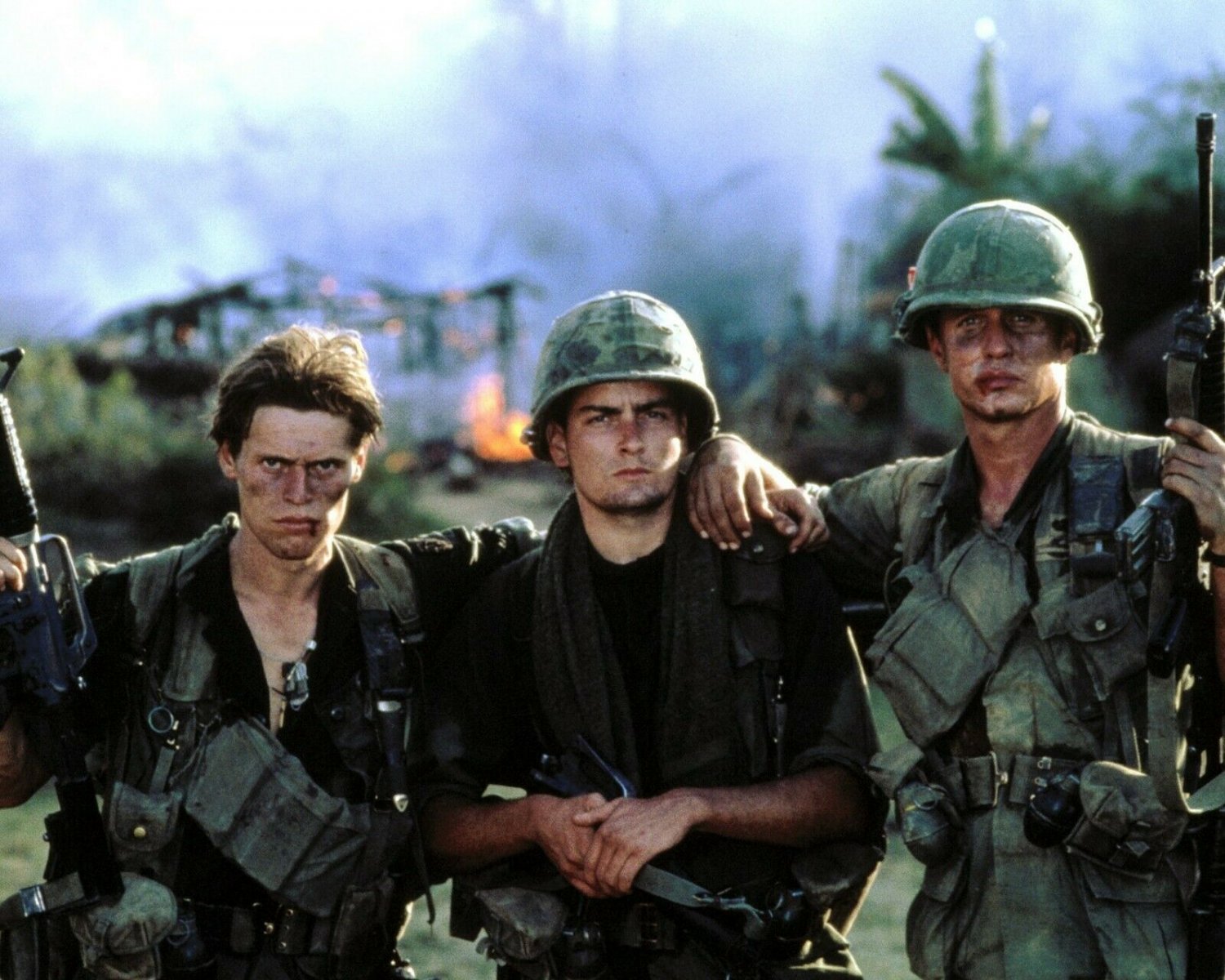 PLATOON 8X10 POSTER PHOTO MOVIES PICTURE CHARLIE SHEEN