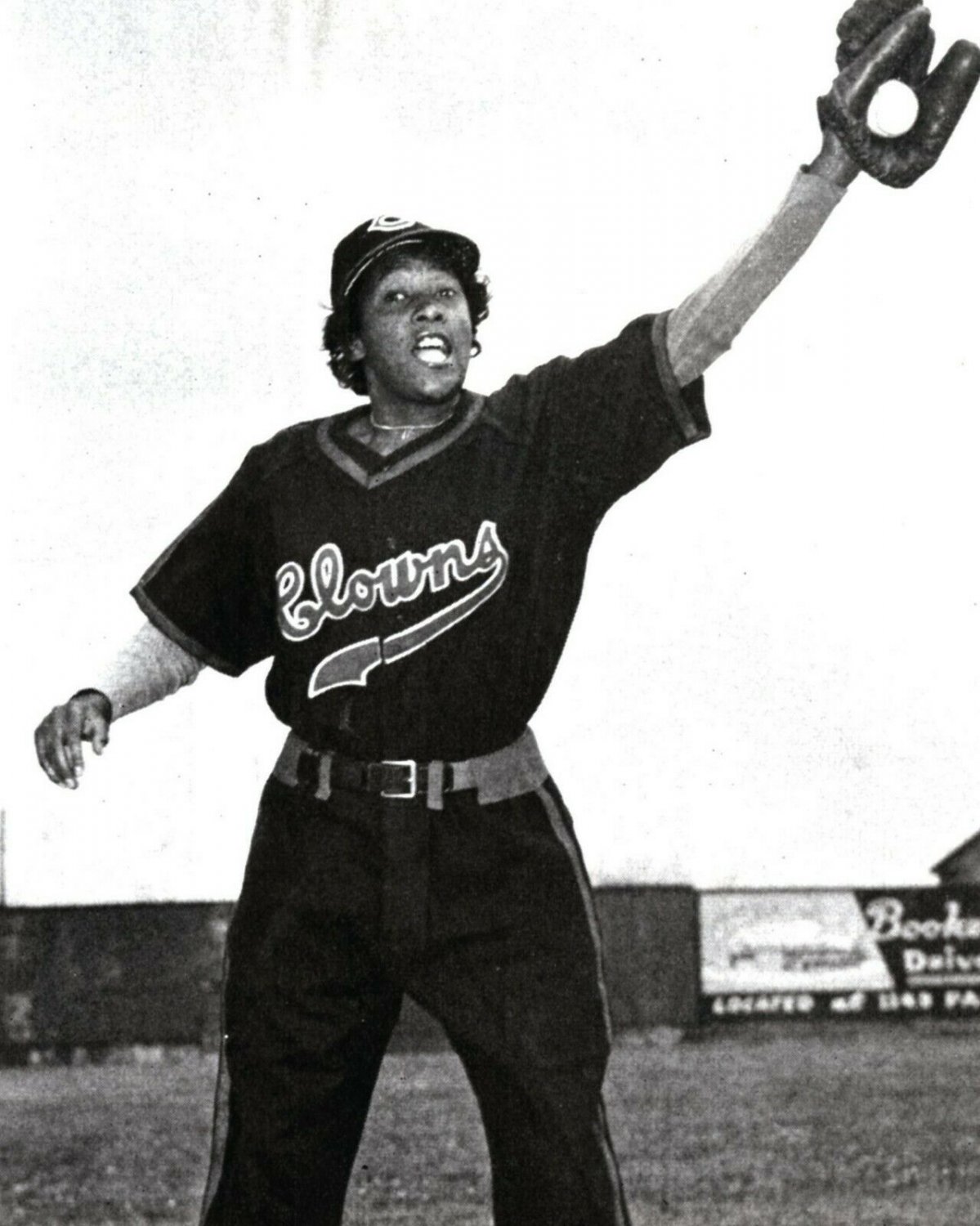 TONI STONE 8X10 PHOTO INDIANAPOLIS CLOWNS BASEBALL PICTURE NEGRO LEAGUE