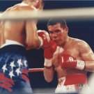 OSCAR DELAHOYA vs JULIO CESAR CHAVEZ 8X10 PHOTO BOXING PICTURE OSCAR DELAHOYA vs JULIO CESAR CHAVEZ 8X10 PHOTO BOXING PICTURE