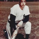 JOE DIMAGGIO 8X10 PHOTO NEW YORK YANKEES NY BASEBALL PICTURE ON KNEE MLB JOE DIMAGGIO 8X10 PHOTO NEW YORK YANKEES NY BASEBALL PICTURE ON KNEE MLB