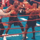 EVANDER HOLYFIELD vs MIKE TYSON 8X10 PHOTO BOXING PICTURE IN THE CORNER EVANDER HOLYFIELD vs MIKE TYSON 8X10 PHOTO BOXING PICTURE IN THE CORNER