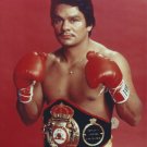 ROBERTO DURAN 8X10 PHOTO BOXING PICTURE WITH BELT ROBERTO DURAN 8X10 PHOTO BOXING PICTURE WITH BELT