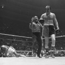 MUHAMMAD ALI vs CHUCK WEPNER 8X10 PHOTO BOXING PICTURE RIGHT B/W MUHAMMAD ALI vs CHUCK WEPNER 8X10 PHOTO BOXING PICTURE RIGHT B/W