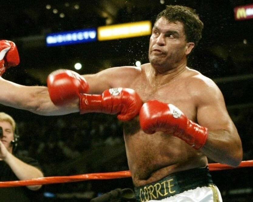 CORRIE SANDERS 8X10 PHOTO BOXING PICTURE VS KLITSCHKO