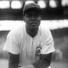 MONTE IRVIN 8X10 PHOTO CHICAGO CUBS BASEBALL PICTURE MLB