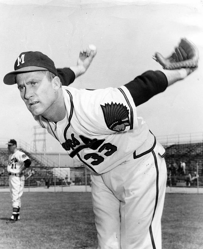 LEW BURDETTE 8X10 PHOTO MILWAUKEE BOSTON BRAVES BASEBALL PICTURE MLB