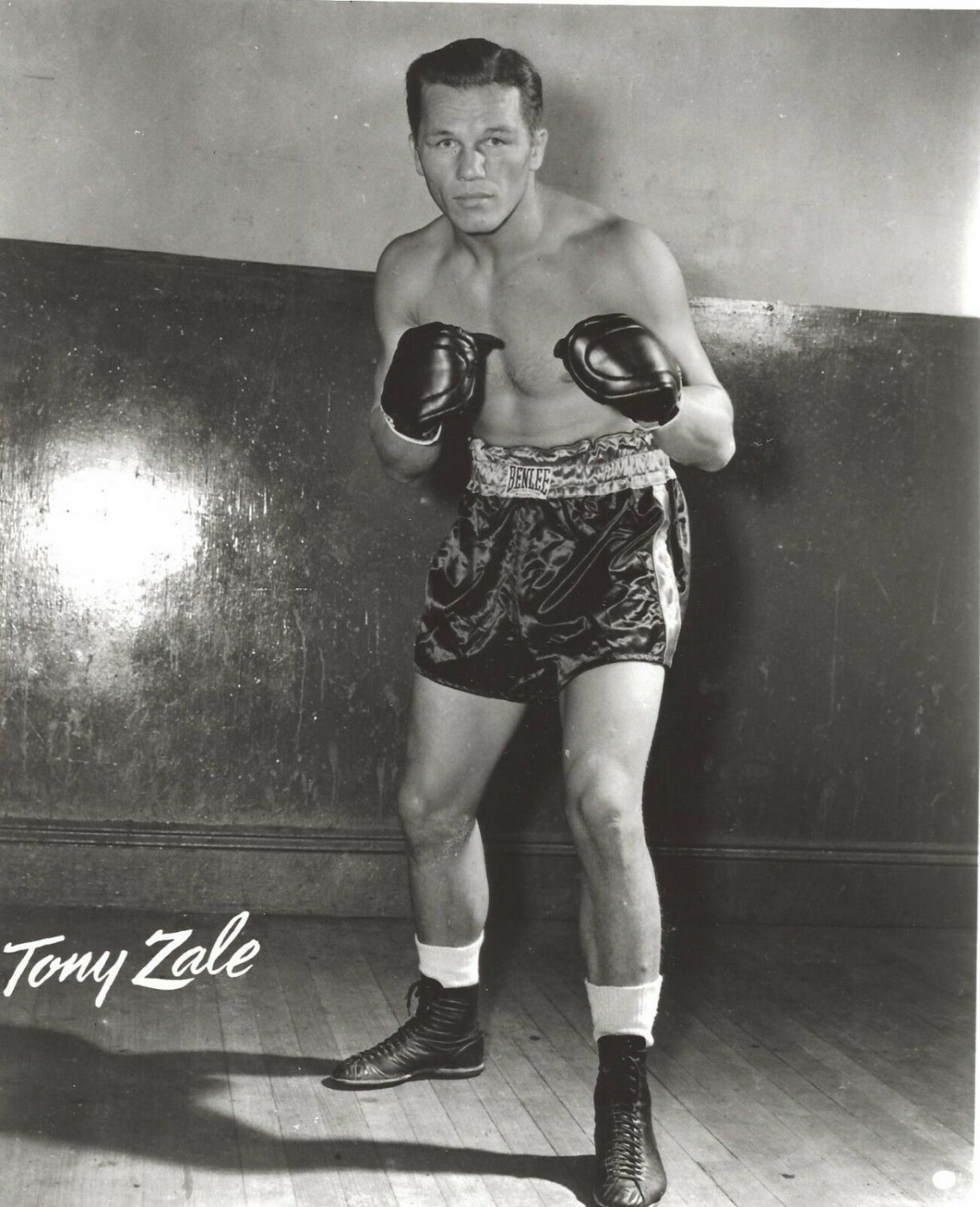 TONY ZALE 8X10 PHOTO BOXING PICTURE