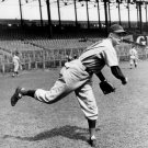 WILLIAM BUCKY WALTERS 8X10 PHOTO CINCINNATI REDS PICTURE BASEBALL MLB WILLIAM BUCKY WALTERS 8X10 PHOTO CINCINNATI REDS PICTURE BASEBALL MLB