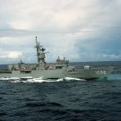 USS BREWTON 8X10 PHOTO FF-1086 NAVY US USA MILITARY SHIP KNOX CLASS FRIGATE USS BREWTON 8X10 PHOTO FF-1086 NAVY US USA MILITARY SHIP KNOX CLASS FRIGATE