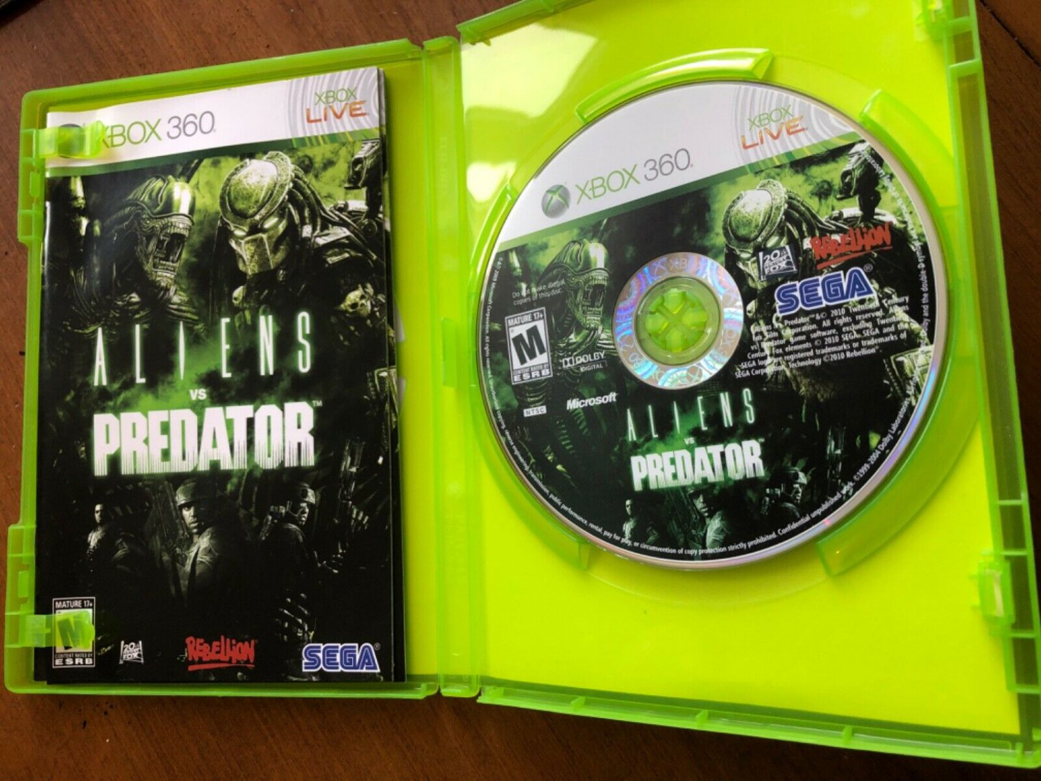 Alien vs. Predator (Microsoft Xbox 360, 2010) Condition VERY GOOD with