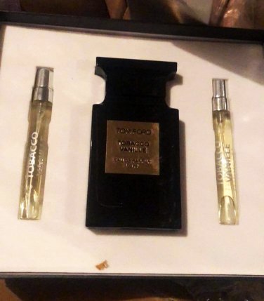 tom ford tobacco vanille edp 100ml Unisex Eau De Parfum Spray Indulge in the luxurious and captivating aroma of Tom Ford Tobacco Vanille Eau de Parfum TOM FORD TOBACCO VANILLE EDP