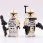 KoloToys Phase 1 Clone Trooper Star Wars Attack of the Clones 1x Commander (Yellow) Minifigures