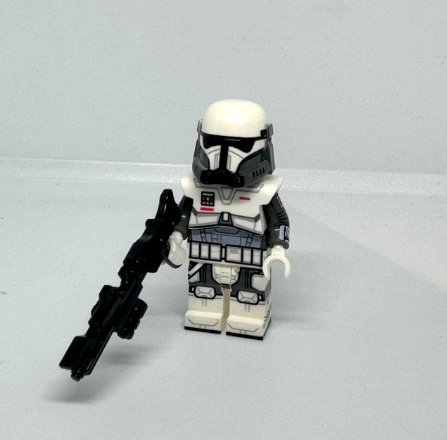 KoloToys Imperial Armored Commando Star Wars Mandalorian Minifigure