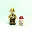 KoloToys Professor Huyang Jedi Lightsaber Training Droid Tan with R4-D4 Astromech Minifigure