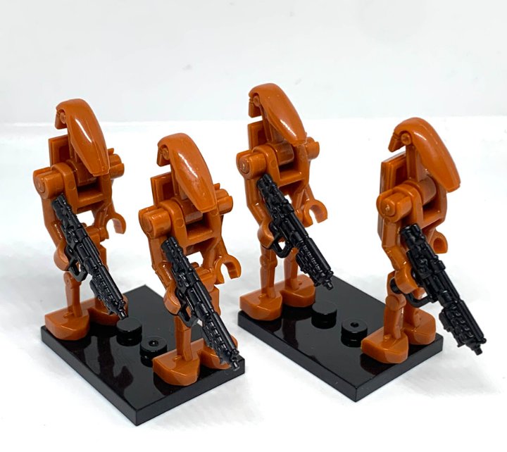 KoloToys 4X B-1 Battle Droid Minifigures Star Wars Geonosis Droids with E-5 Blasters (Dark Orange)