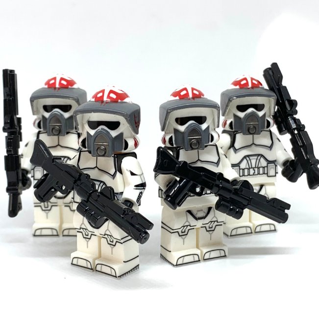 KoloToys Commander Trauma and ARF Trooper Minifigures Star Wars Clone Troopers Minifigures