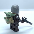 KoloToys Mandalorian and Baby Yoda Minifigures Star Wars Din Djarin and Grogu Minifigures