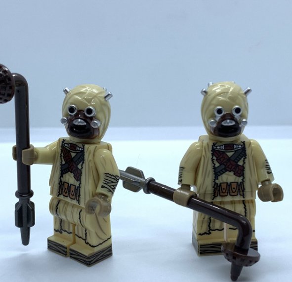 KoloToys 2 Tusken Raider Minifigures Star Wars Tatooine Sand People with Gaffi Sticks Minifigures