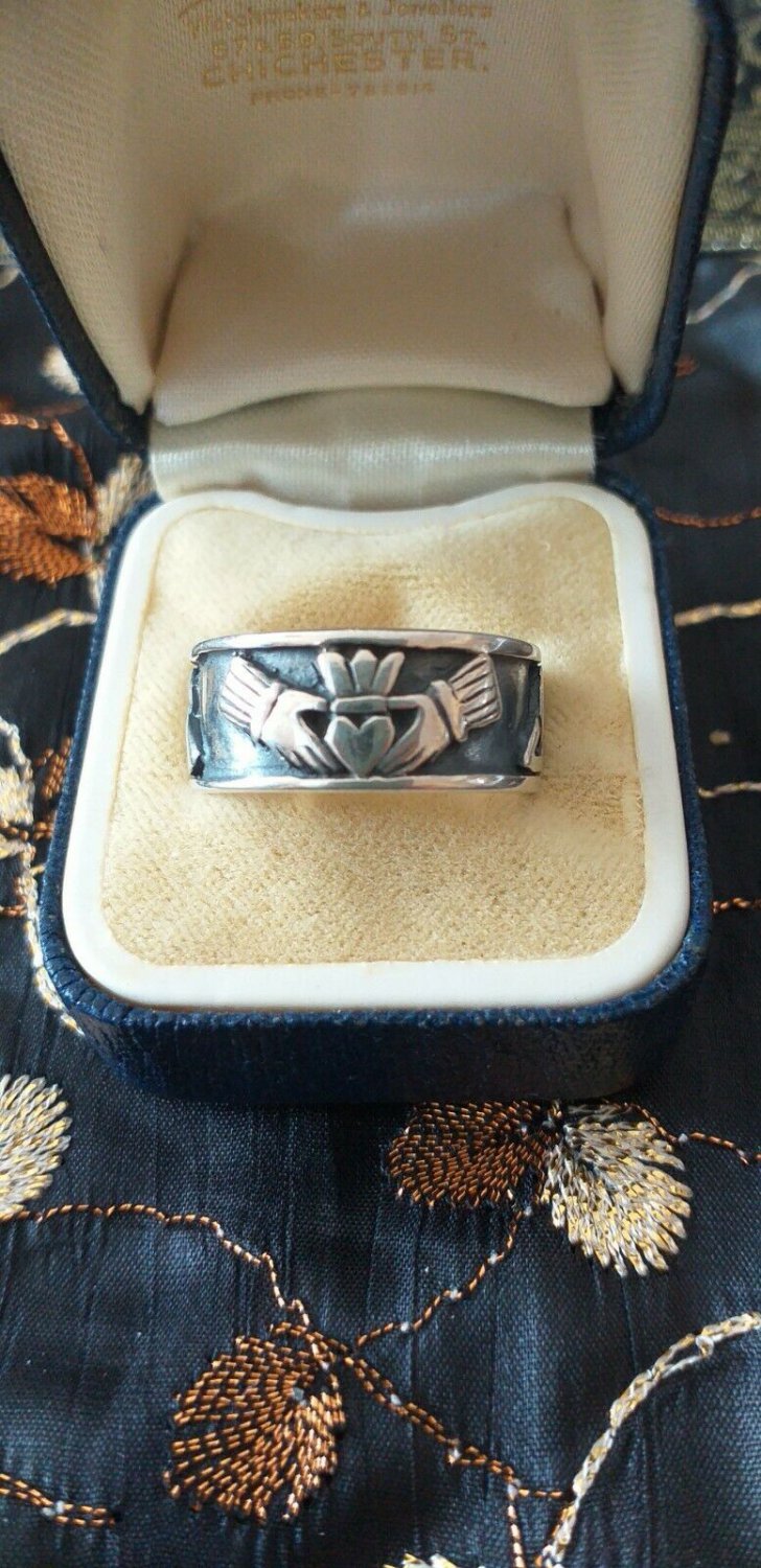 Antique Vintage Celtic Claddagh  Sterling Silver 925 Band Ring UK Q, US 8 HEAVY
