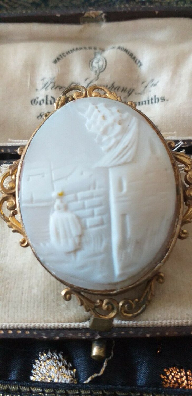 Antique Vintage Victorian Rolled Gold Mother of Pearl Design Carved Large Brooch