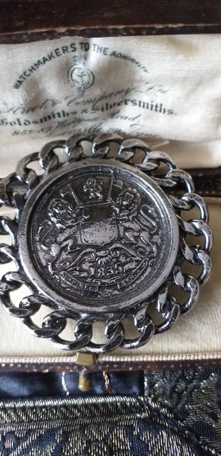VINTAGE Signed Next Heraldic Large Silver Coin & Chain Framed Statement BROOCH