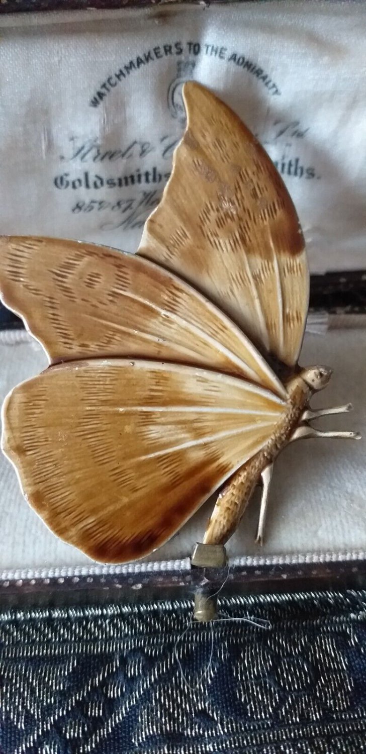 VINTAGE 1990-s Large Pressed Metal & Brown/Beige Enamel Butterfly/Moth BROOCH