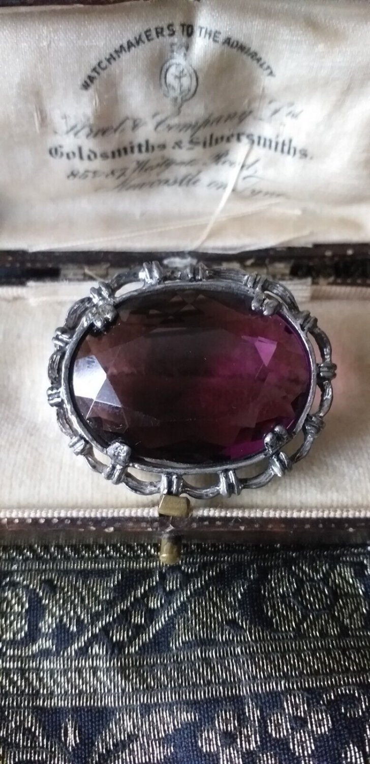 VINTAGE Austria 1960-s Silvertone Oval & Deep Purple Faceted Glass BROOCH.