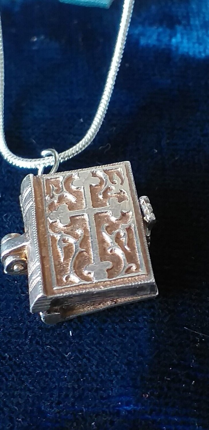 Vintage 925 Sterling Silver Old Bible Pendant / 18 inch Chain Rare and Beautiful