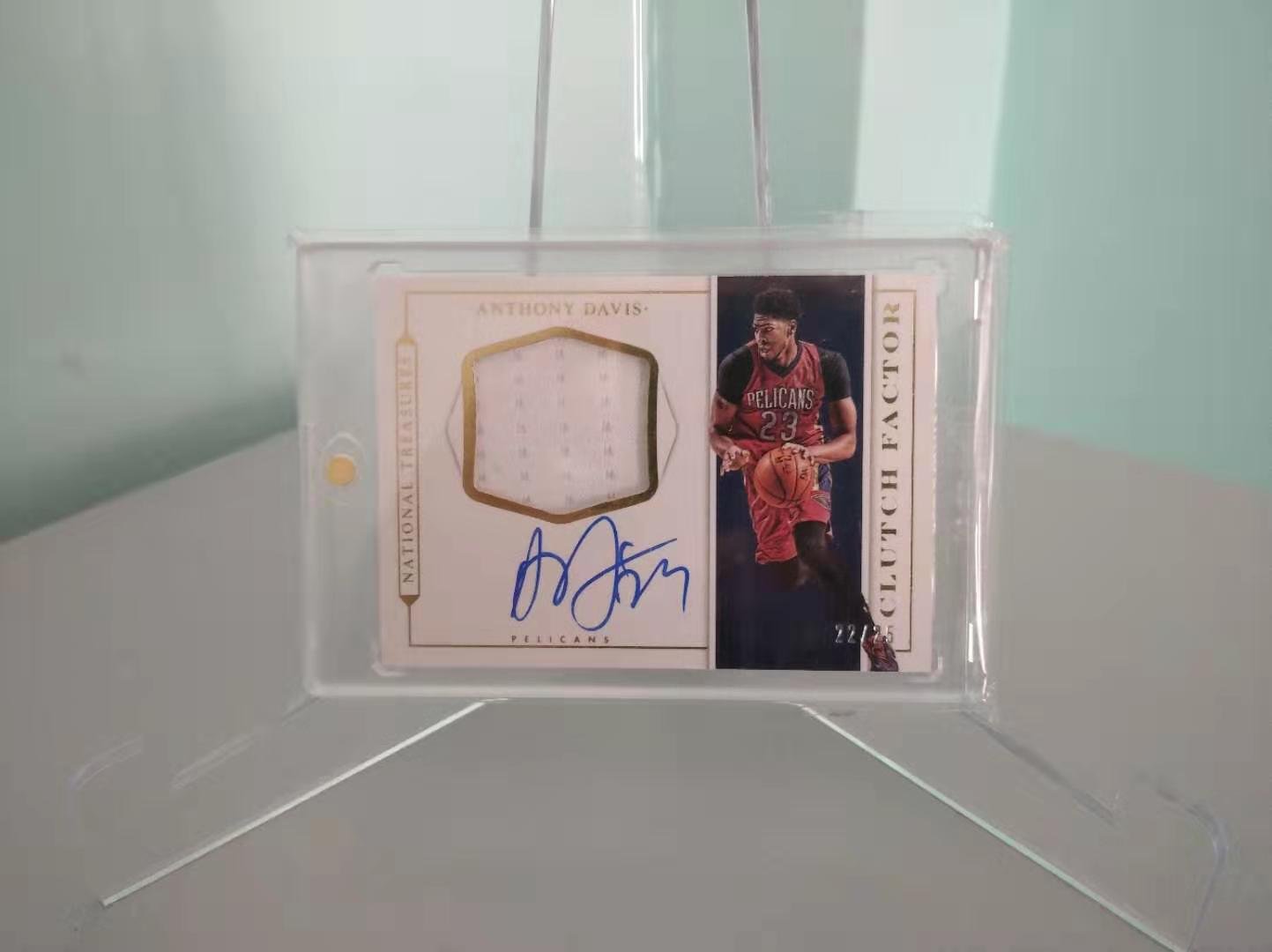 2015-16 Panini National Treasures ANTHONY DAVIS Trading Card #/25 Game Worn Patch