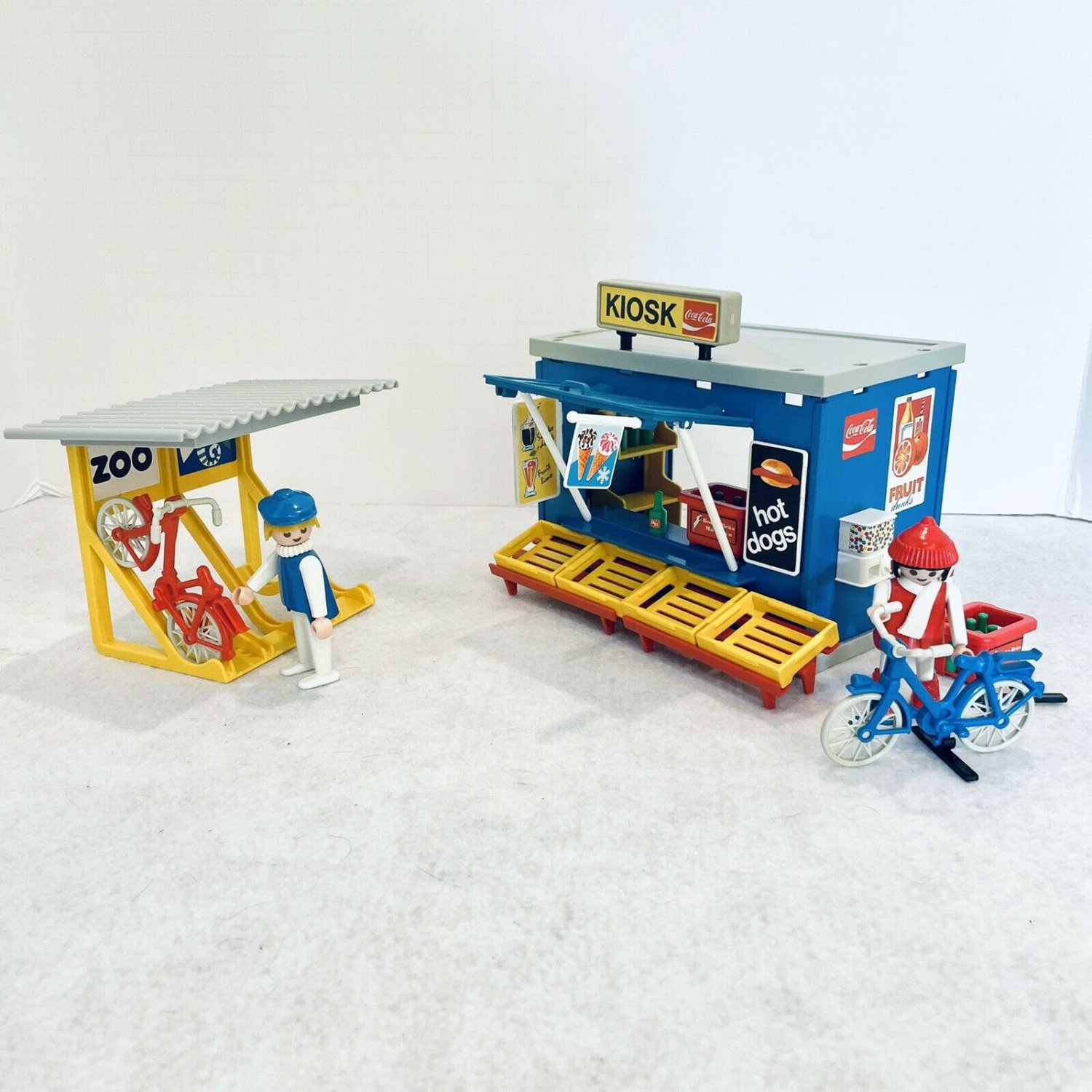 Playmobil 3418 Kiosk and Bicycle Stand