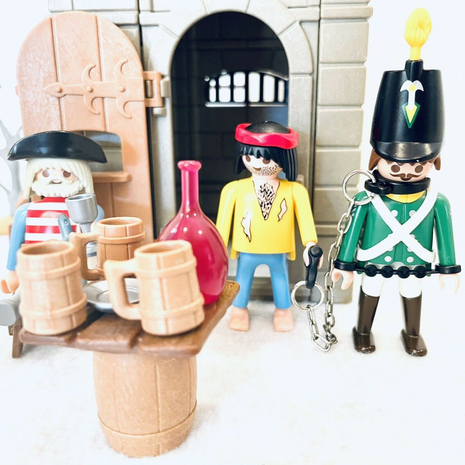 Playmobil 9989 Pirate Jail and Barbecue 100 Complete