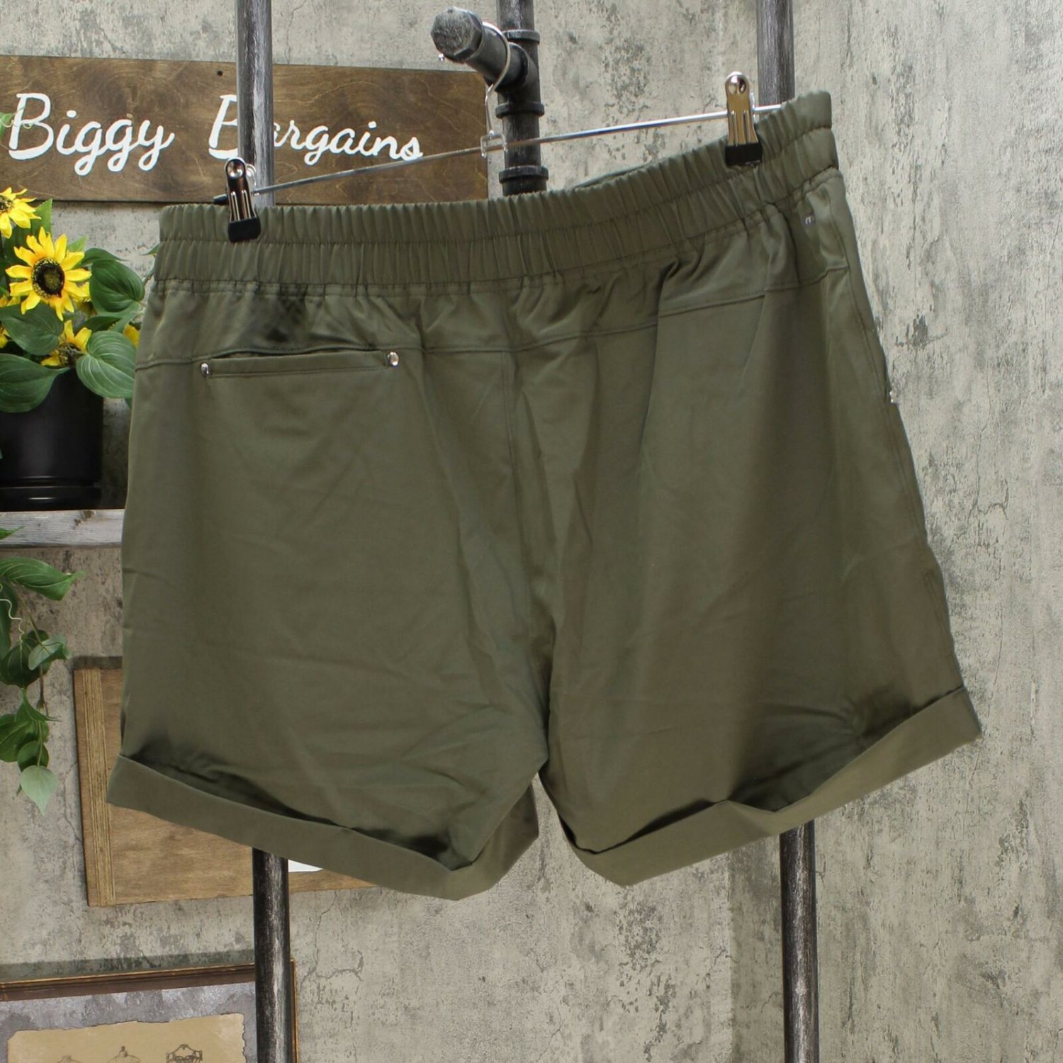 MPG Mondetta Performance Gear Women's Pleated Stretch Cuffed Travel