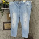 NWT Universal Thread Women's Plus Size Distressed Mid-Rise Skinny Jeans 76925856 26W Light Wash Blue