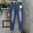 NWT DENIZEN from Levi's Women's Mid-Rise Skinny Jeans Medium Wash 668970057 4 Short Bombshell Blue