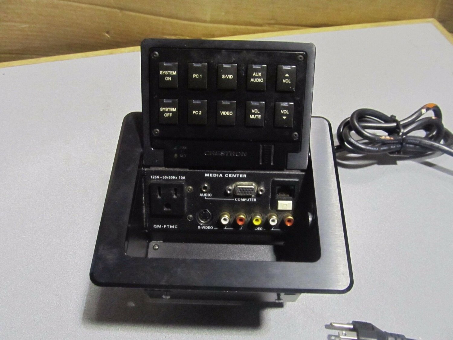 OEM Crestron Quick Media&Acirc;&reg; FlipTop Media Center QM-FTMC-B