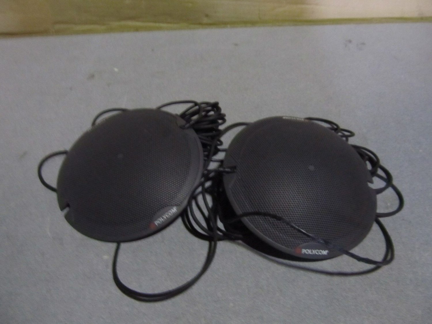 lot of 2 polycom speaker w/cable