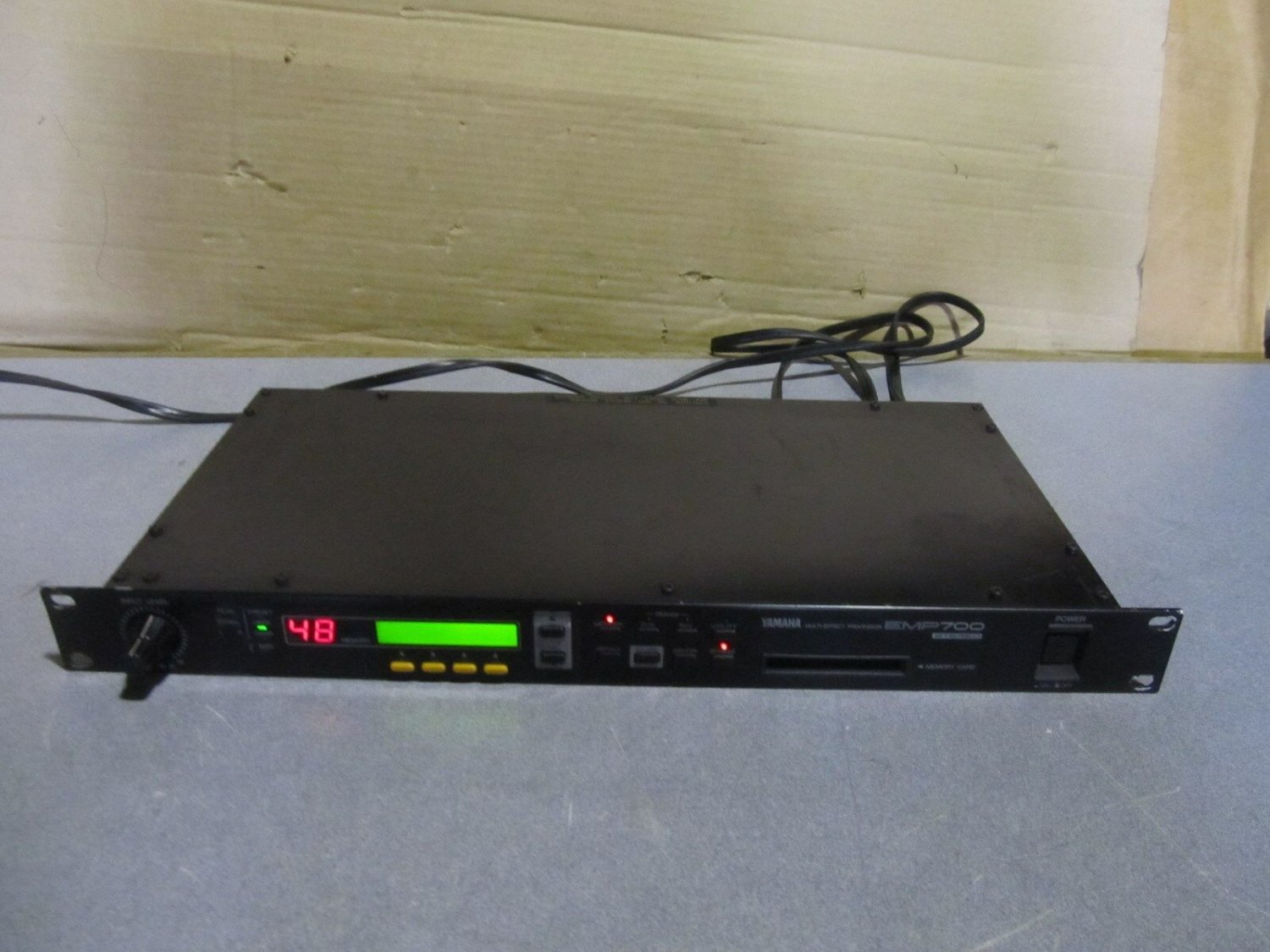 OEM yamaha multi - effects processor EMP 700 stereo