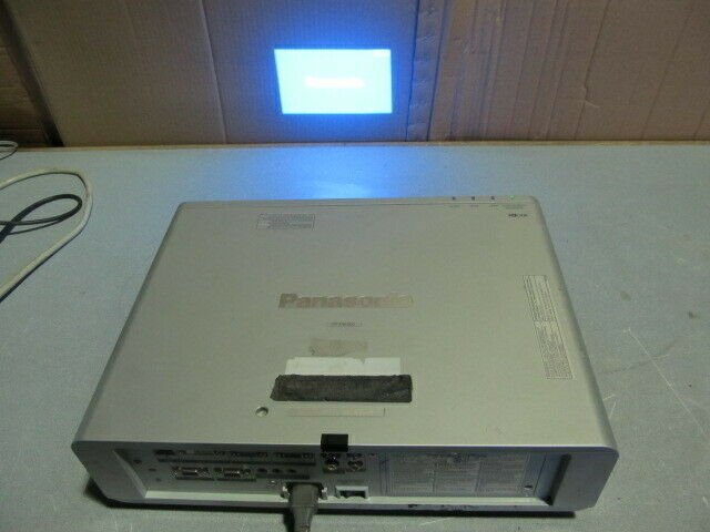 OEM Panasonic PT-FW300U 3LCD Multimedia Projector 3,500 Lumens w/ Working Lamp