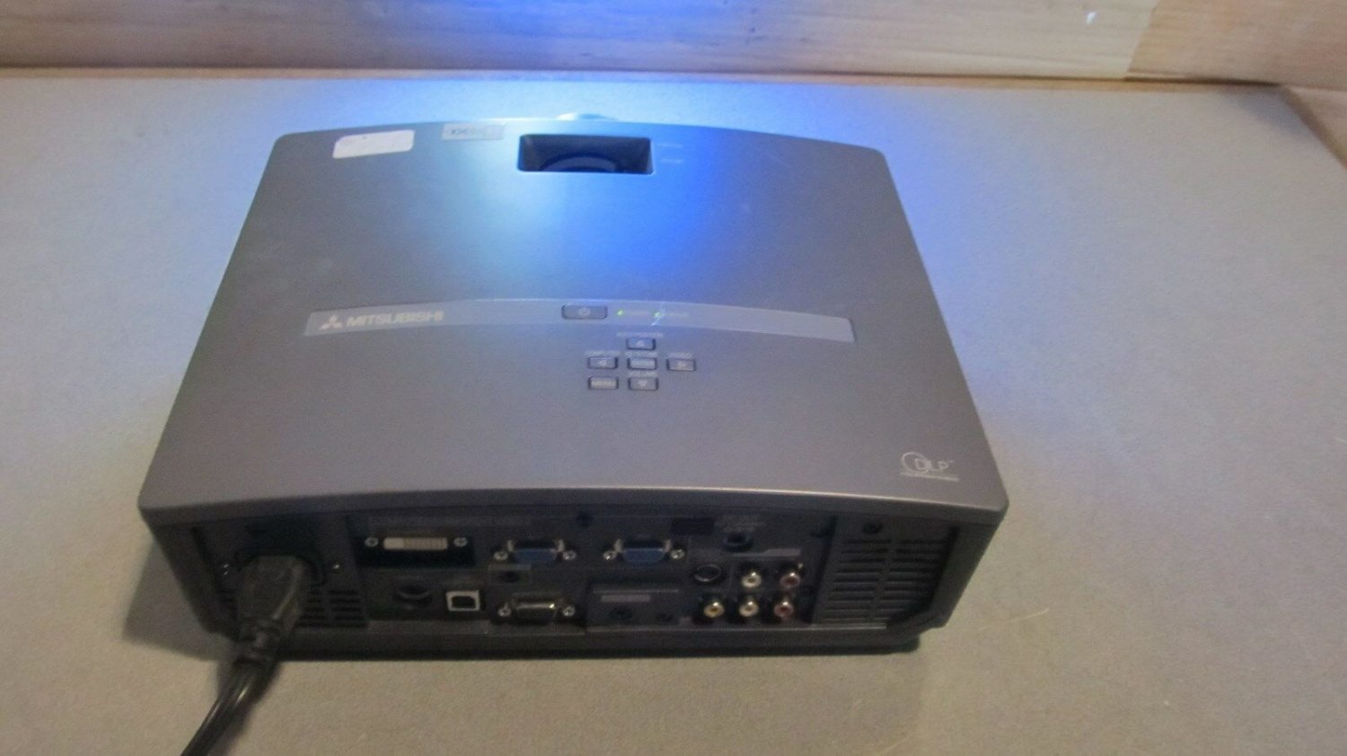 OEM mitsubishi projector model XD460U