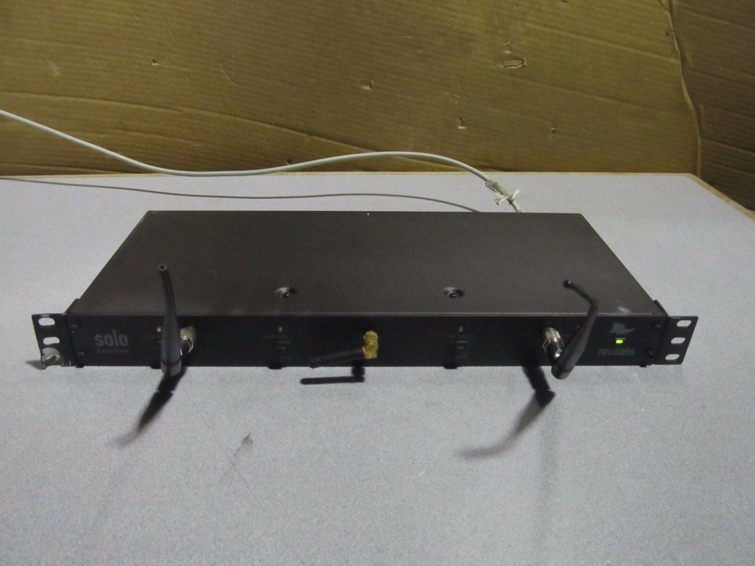 Revolabs Solo Executive 4-Channel Wireless System 01-EXESYS4 WITH ANTENNAS MIC