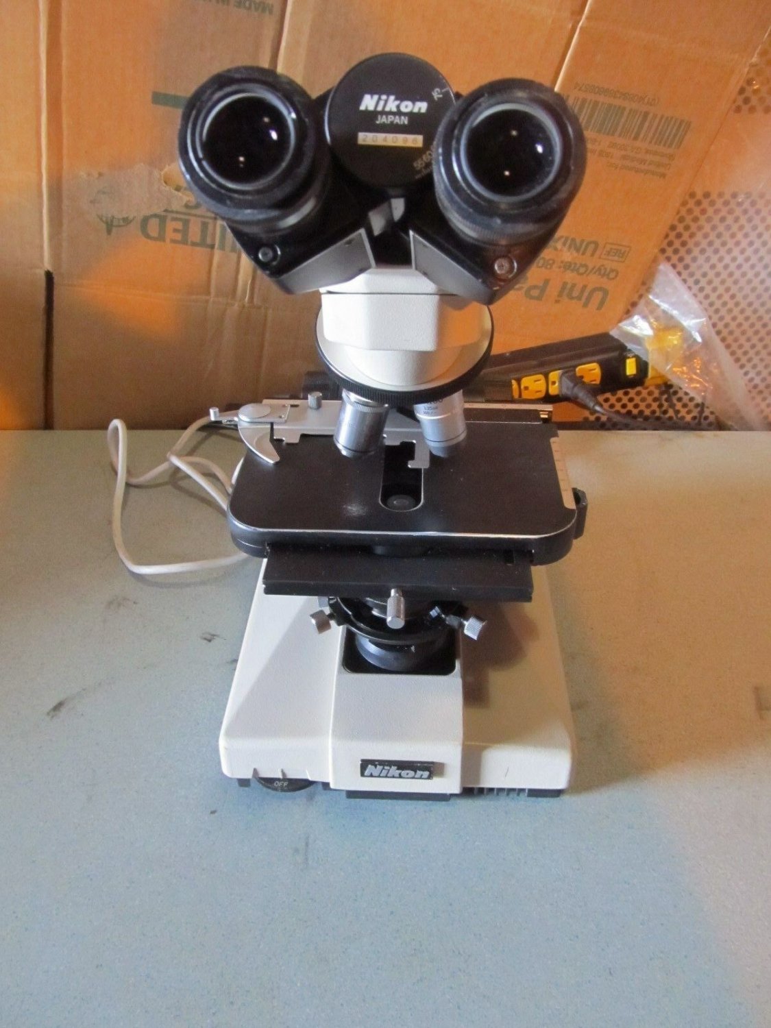 OEM nikon labophot microscope w/2 objective lens 100-100