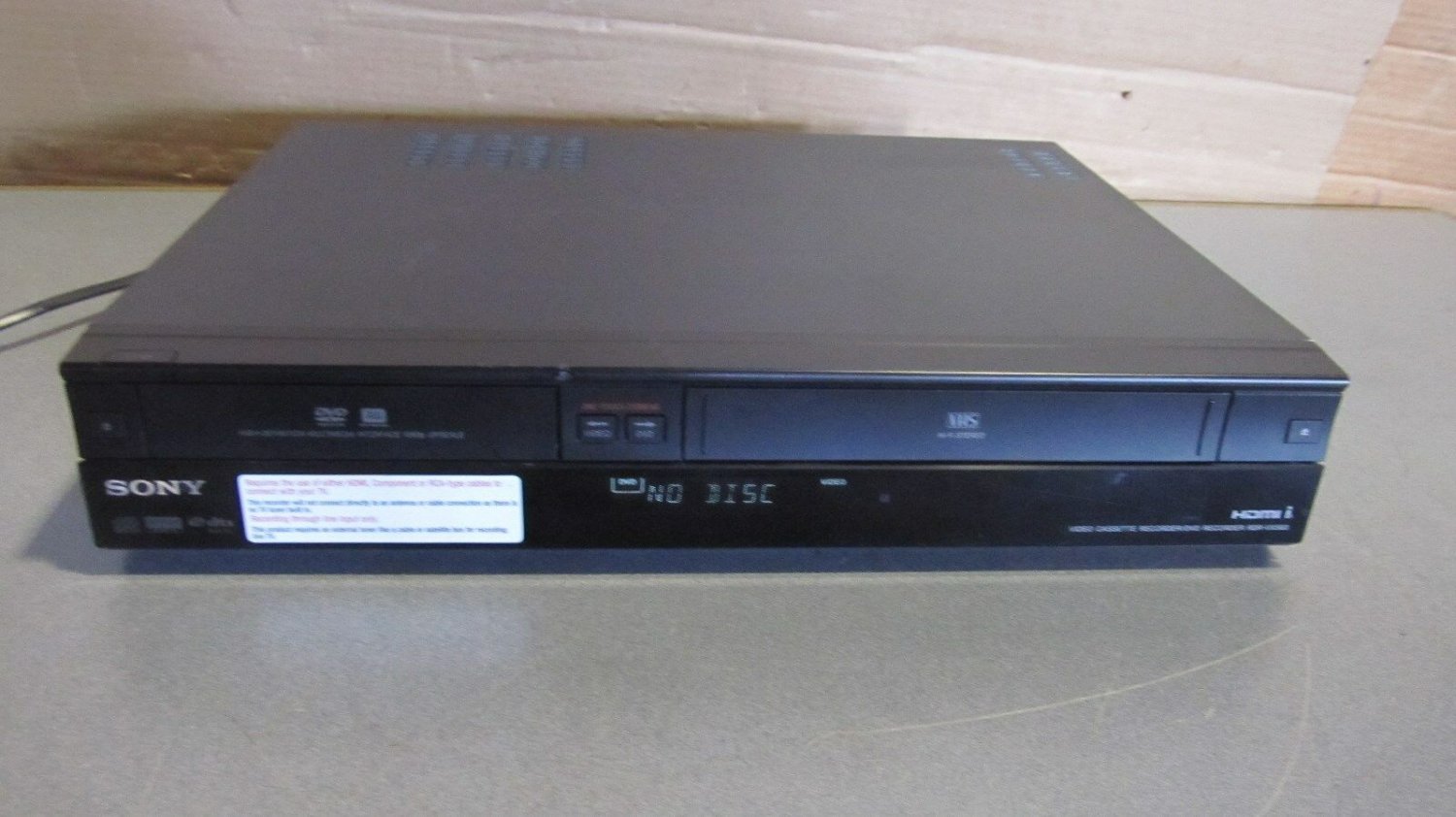 OEM sony video cassette recorder/DVD recorder model RDR-VX560