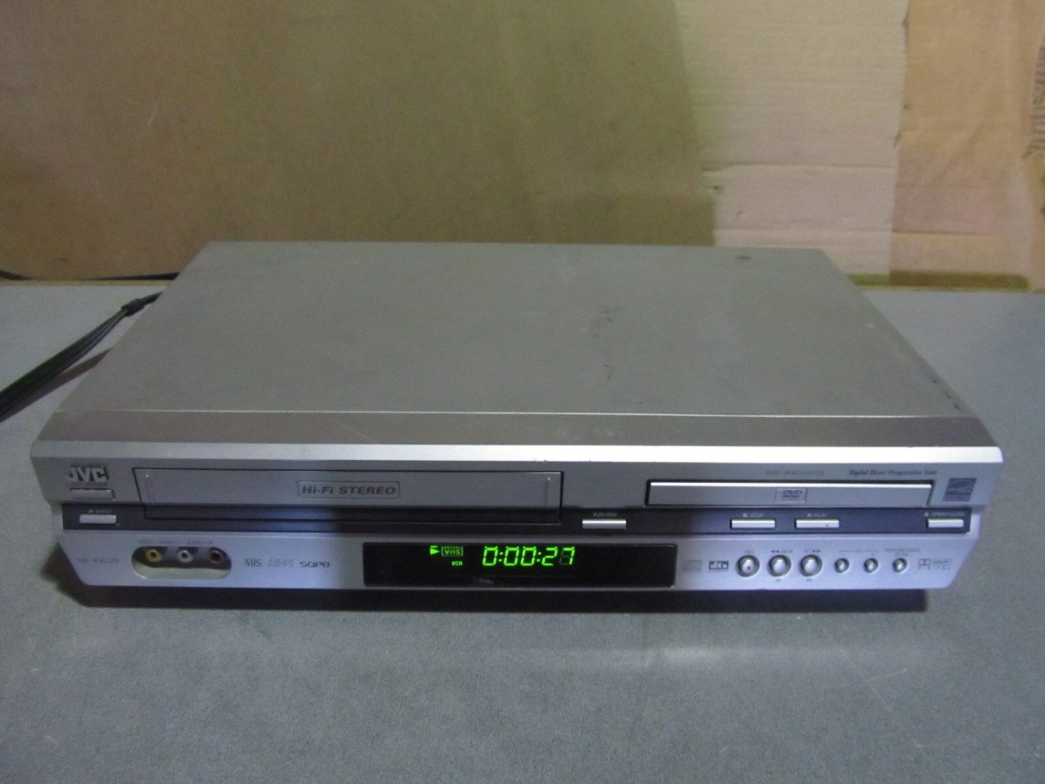 OEM JVC DVD player/VCR model no.HR-XVC29SU