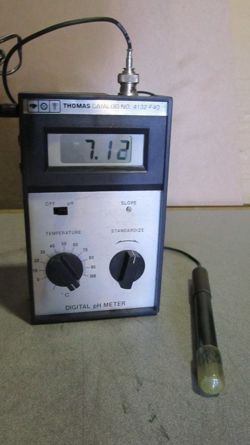 OEM accurex instrument digital PH meter cat.no. 4132-F40 w/adapter