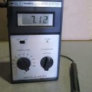 OEM accurex instrument digital PH meter cat.no. 4132-F40 w/adapter